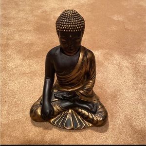 Small home decor statue